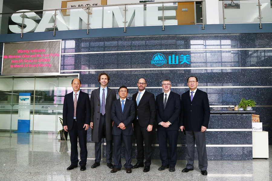 楊安民從業(yè)卅五周年系列報道--“三十五年磨一劍，山更美，業(yè)更精”專訪