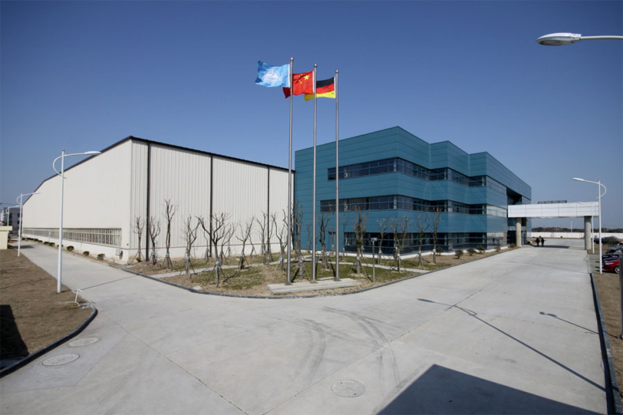 楊安民從業(yè)卅五周年系列報道--“三十五年磨一劍，山更美，業(yè)更精”專訪