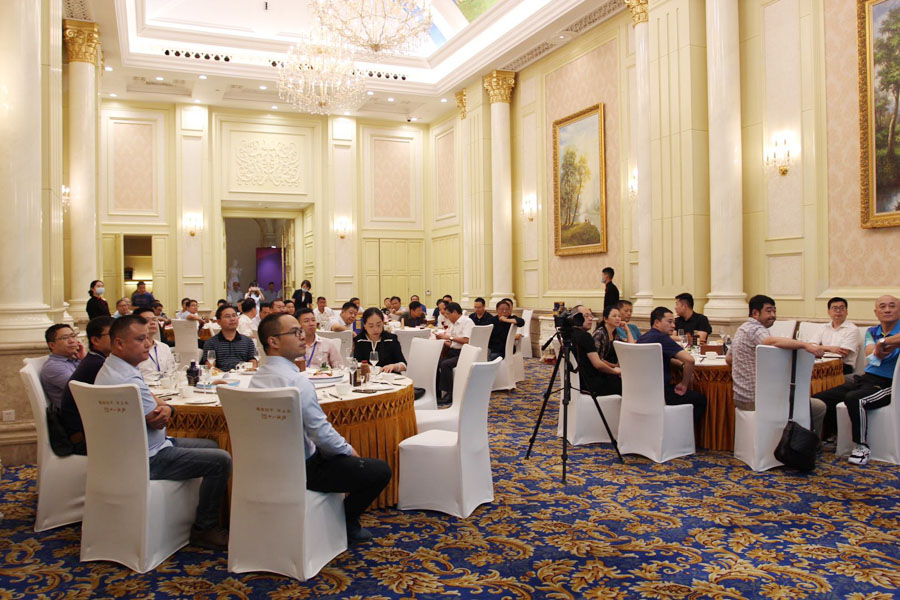 楊安民從業(yè)卅五周年系列報(bào)道--“璀璨卅五年，榮耀共分享”紀(jì)念晚宴