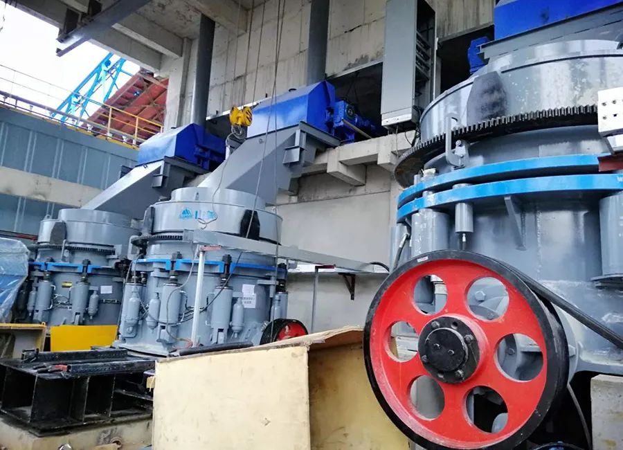 SMS系列多缸液壓圓錐破碎機(jī)，精品骨料生產(chǎn)線的理想選擇