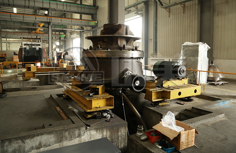 圓錐破碎機(jī)與錘式破碎機(jī)哪個(gè)破碎花崗巖效果好？