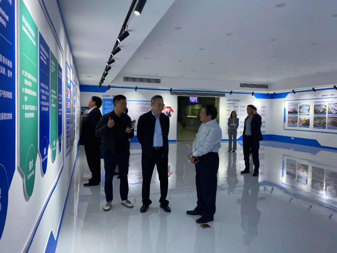 奉賢區(qū)人大常委會(huì)黨組書記、主任張培榮一行蒞臨上海山美股份開(kāi)展“優(yōu)環(huán)境、穩(wěn)經(jīng)濟(jì)”大走訪大調(diào)研