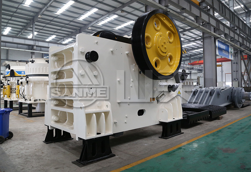 如何保證顎式破碎機(jī)出料均勻？