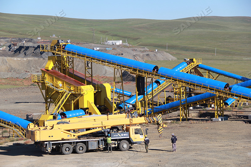 機(jī)制砂生產(chǎn)線選固定式還是移動(dòng)式？理性選擇提升生產(chǎn)效率